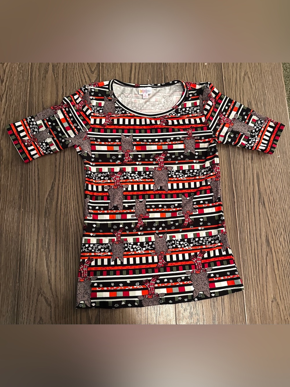 LuLaRoe Black Red White Striped Scottish Dog Motif Short Sleeve Top